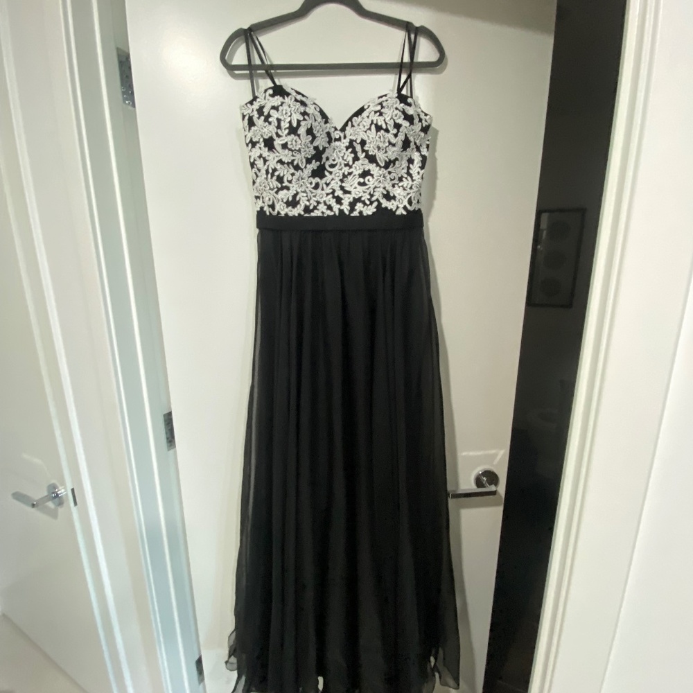 Cache Elegant Gown - image 1